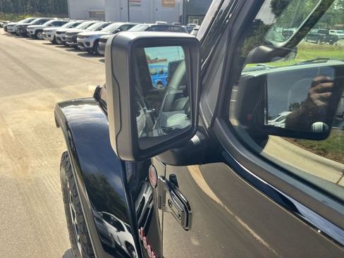 New 2025 Jeep Wrangler Rubicon AWD/4WD image 18