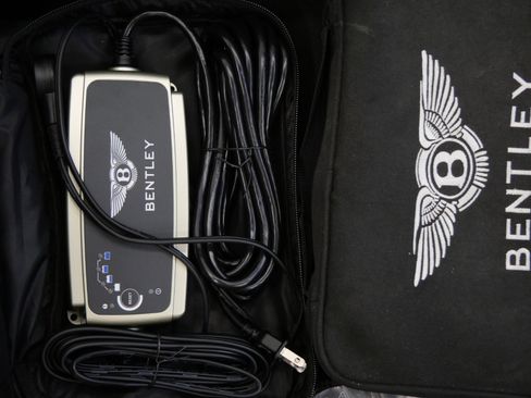 Used 2021 Bentley Bentayga Hybrid -Mulliner Driving Speci image 42