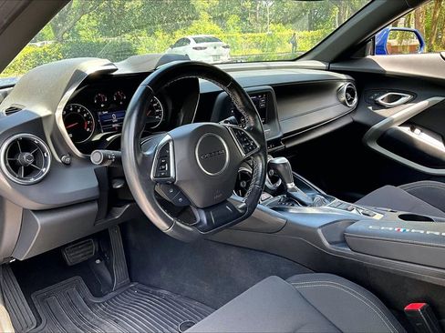Used 2023 Chevrolet Camaro LT RWD image 13