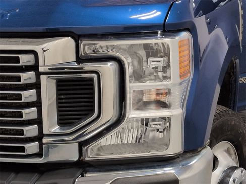 Used 2022 Ford F350 XLT w/ XLT Premium Package image 11