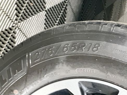 Used 2023 Ford Expedition Max XLT image 32