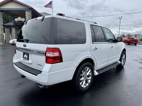 Used 2017 Ford Expedition Limited image 4