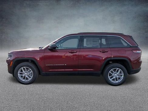 New 2026 Jeep Grand Cherokee Laredo AWD/4WD image 7
