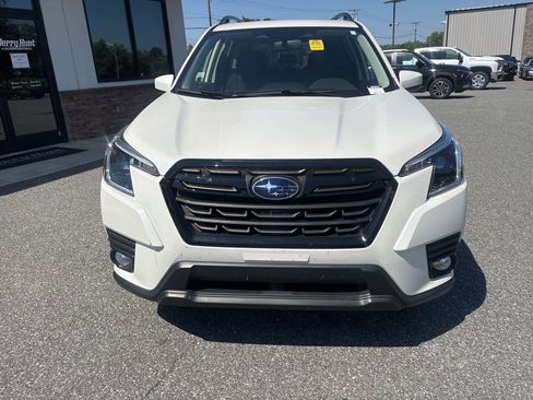 Used 2022 Subaru Forester Premium w/ Popular Package #3 AWD/4WD image 10