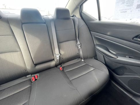 Used 2025 Nissan Altima 2.5 SV image 32