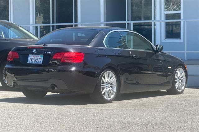 Used 2013 BMW 335i Convertible RWD image 3