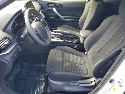 New 2026 Mitsubishi Eclipse Cross LE image 5