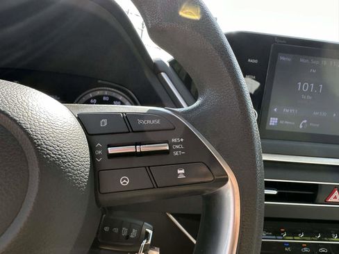 Used 2023 Hyundai Sonata SE w/ Cargo Package image 27