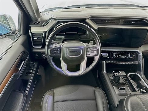 Used 2024 GMC Sierra 1500 Denali w/ Denali Reserve Package image 3