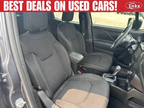 Used 2023 Jeep Renegade Altitude AWD/4WD image 24