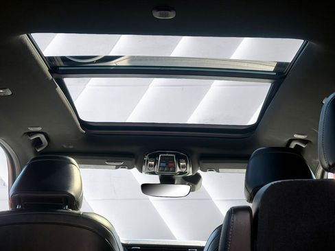 Used 2023 Jeep Grand Cherokee L Overland image 14