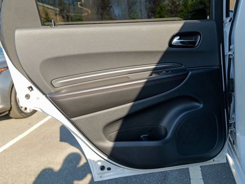 Used 2022 Dodge Durango R/T w/ Blacktop Package image 26