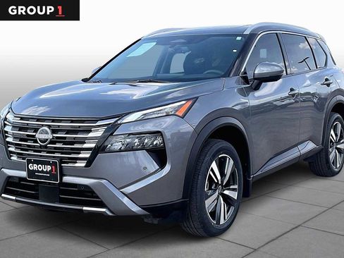 Used 2025 Nissan Rogue SL w/ Tech Package image 1