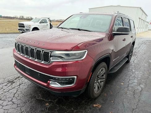 Used 2024 Jeep Wagoneer 2WD w/ Premium Group I image 3