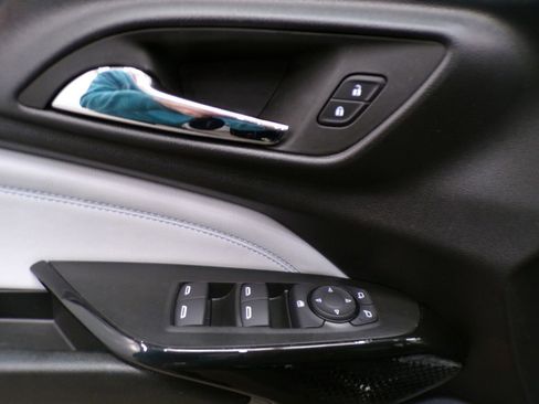 Used 2025 Chevrolet Trax LT w/ Driver Confidence Package image 13