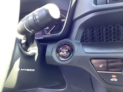 Used 2025 Honda CR-V Sport image 16