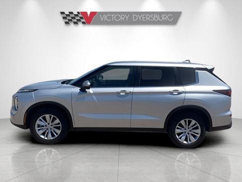 Used 2025 Mitsubishi Outlander ES AWD/4WD image 5