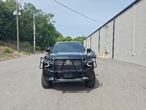 Used 2021 Chevrolet Suburban LS w/ Max Trailering Package AWD/4WD image 9