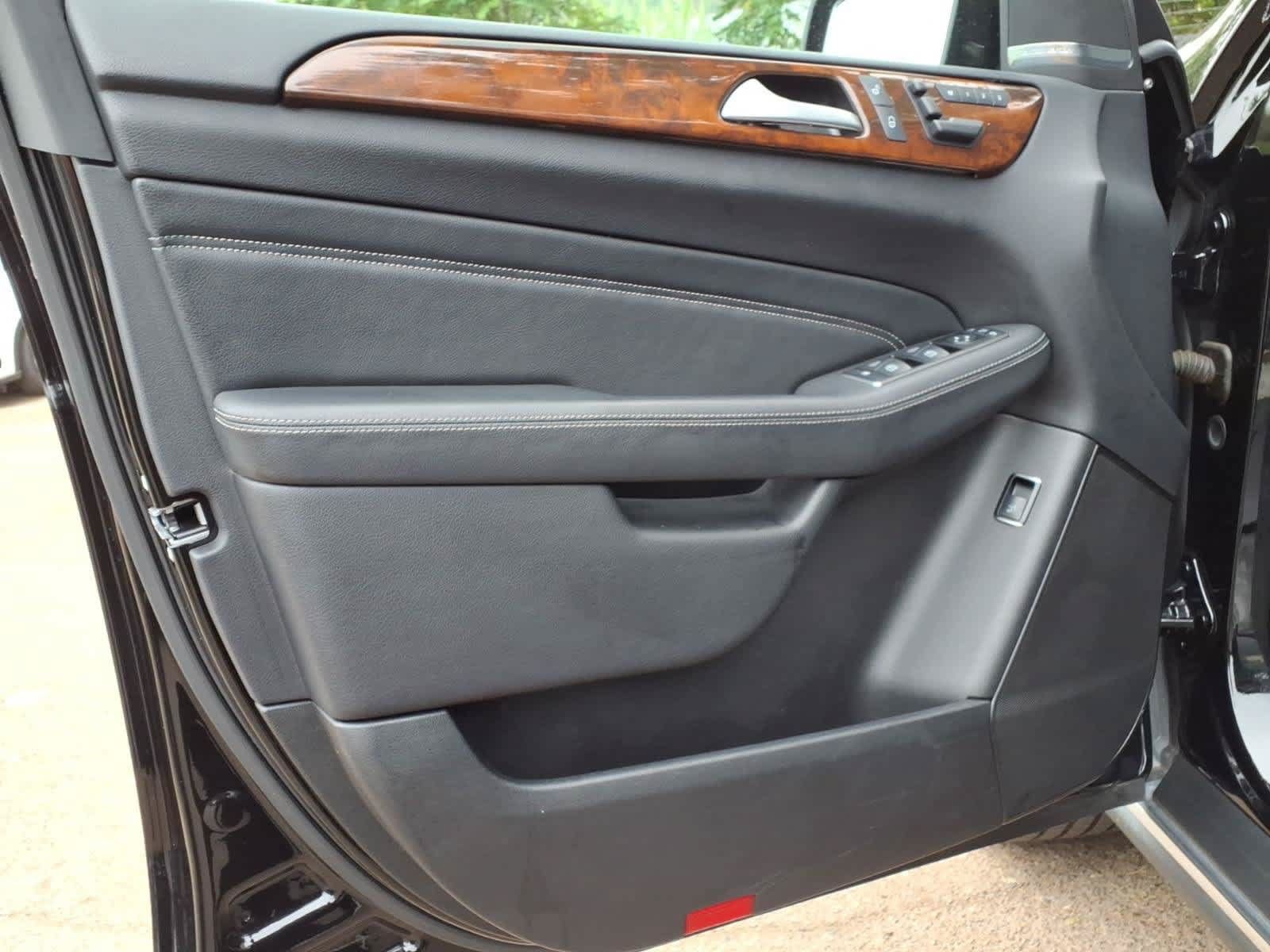 Used 2012 Mercedes-Benz ML 350 BlueTEC 4MATIC image 13