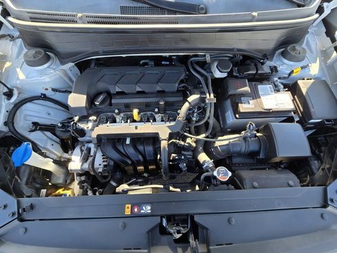 Used 2021 Hyundai Venue SE image 22