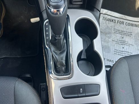 Used 2018 Chevrolet Cruze LS image 16