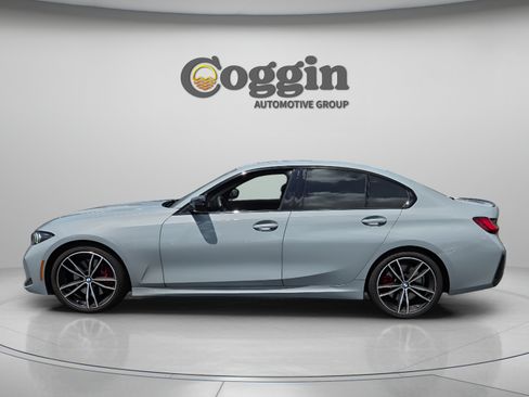 Certified 2024 BMW 330i Sedan w/ M Sport Package RWD image 2