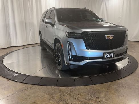 Used 2024 Cadillac Escalade Sport image 4
