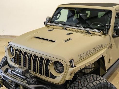Used 2025 Jeep Wrangler Unlimited Rubicon 392 AWD/4WD image 27