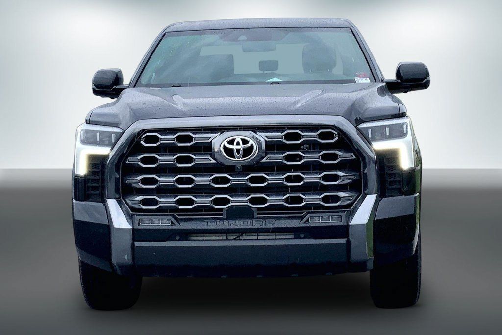 Used 2024 Toyota Tundra Platinum AWD/4WD image 7