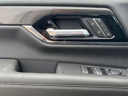 New 2026 GMC Yukon Elevation image 11