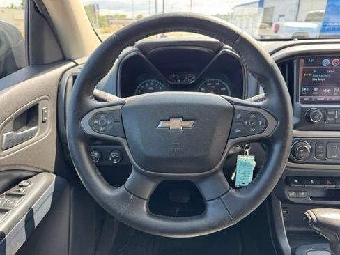 Used 2016 Chevrolet Colorado Z71 w/ Z71 Midnight Edition AWD/4WD image 18