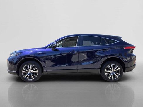 Used 2021 Toyota Venza LE w/ Carpet Mat Package (TMS) AWD/4WD image 2