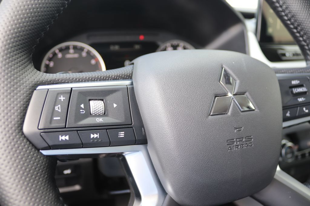 New 2026 Mitsubishi Outlander SE AWD/4WD image 24