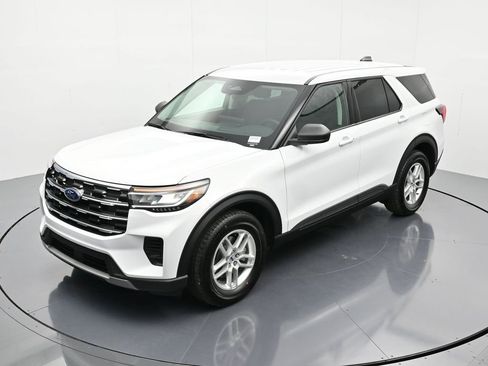 New 2026 Ford Explorer Active image 31