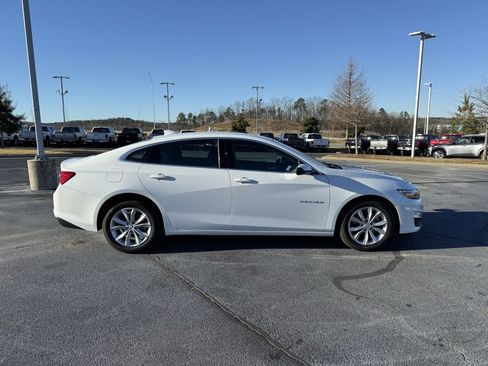 Used 2024 Chevrolet Malibu LT image 9