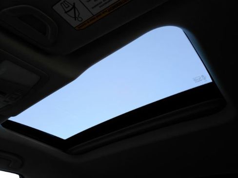 Used 2017 INFINITI QX70 AWD image 7