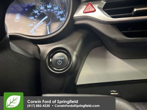 Used 2025 Toyota Sienna XLE image 17