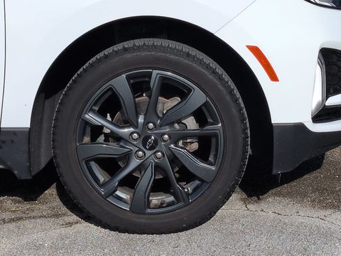 Used 2023 Chevrolet Equinox RS w/ RS Leather Package FWD image 10