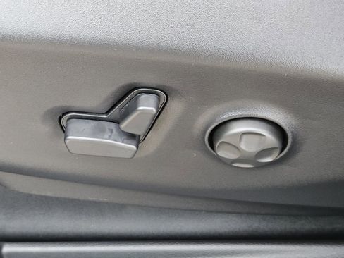 New 2026 Chrysler Pacifica Select image 22