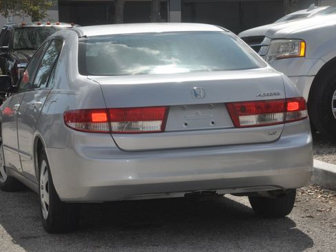Used 2004 Honda Accord LX image 5