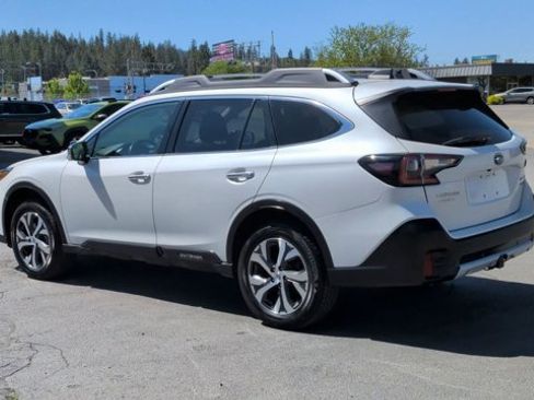 Used 2022 Subaru Outback Touring XT AWD/4WD image 6