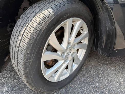 Used 2012 MAZDA MAZDA3 i Touring FWD image 7
