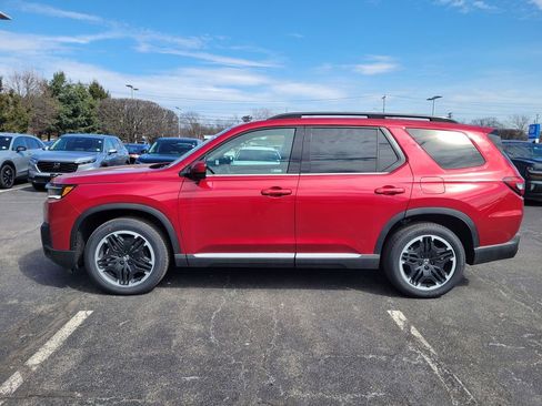 New 2026 Honda Pilot Touring image 9