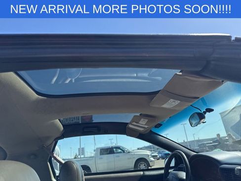 Used 2001 Chevrolet Camaro LT w/ Preferred Equipment Group 1 RWD image 12