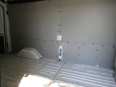 Used 2022 Ford Transit 250 Medium Roof AWD image 23