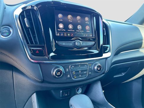 Used 2021 Chevrolet Traverse LS image 14