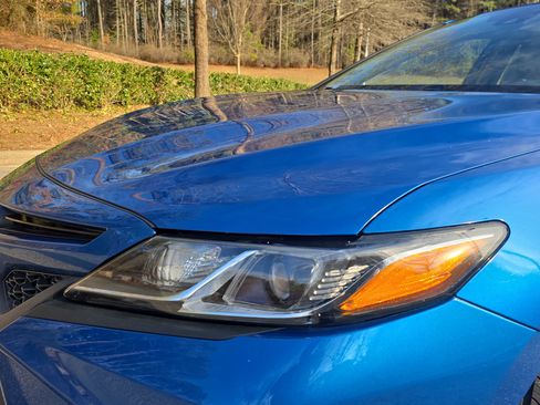 Used 2020 Toyota Camry SE image 30