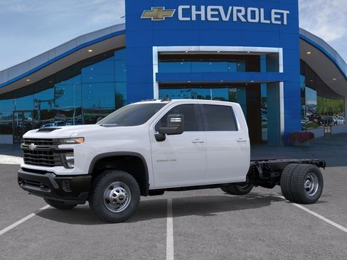 New 2026 Chevrolet Silverado 3500 W/T AWD/4WD image 26