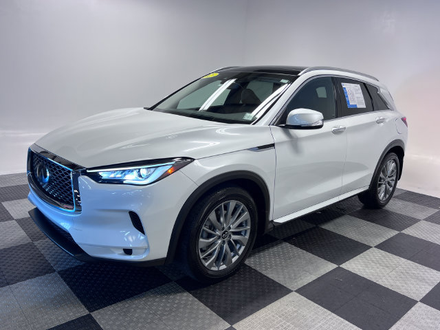 Used 2025 INFINITI QX50 Luxe AWD/4WD image 3