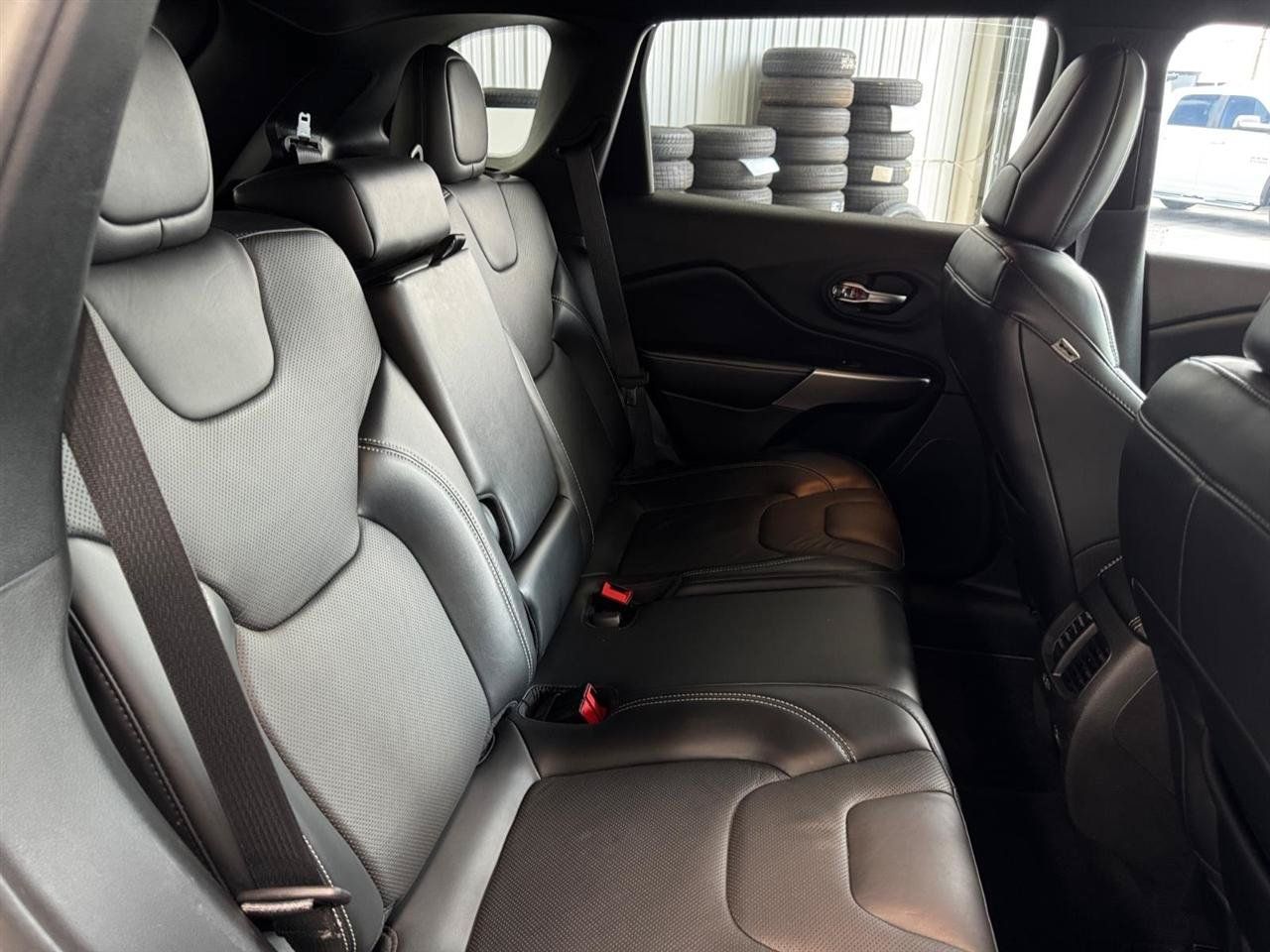 Used 2021 Jeep Cherokee Latitude Lux 80th Anniv w/ Quick Order Package 26U 80TH AWD/4WD image 40